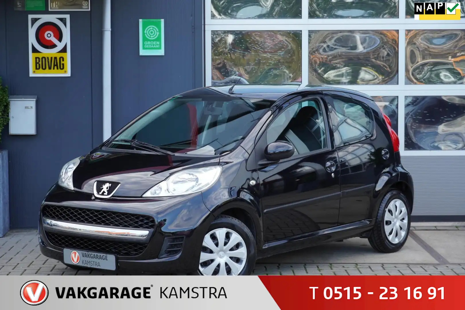 Peugeot 107 1.0-12V XR 5-deurs Airco/Elektr./Stuurbekr. Zwart - 1