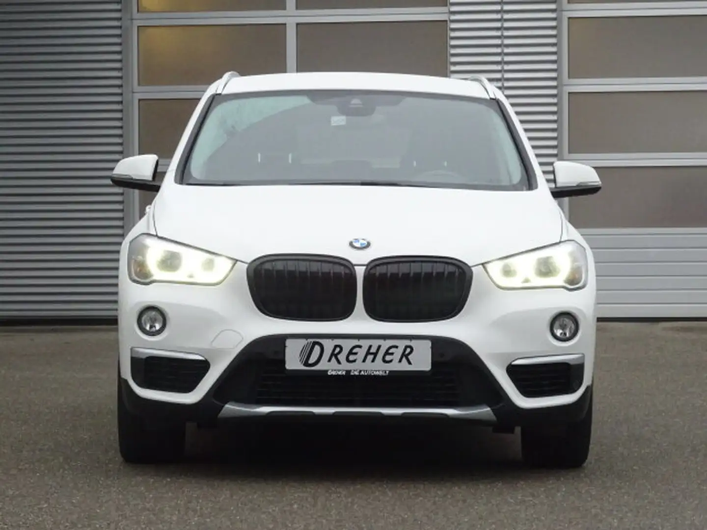 BMW X1 X1 sDrive18i xLine X-Line/Navi/LED Blanc - 2