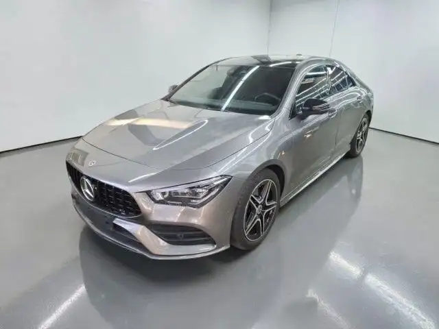 Mercedes-Benz CLA 200