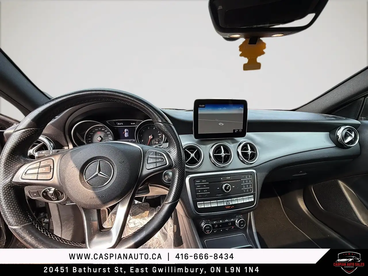 Mercedes-Benz GLA fotografie Mercedes-Benz GLA