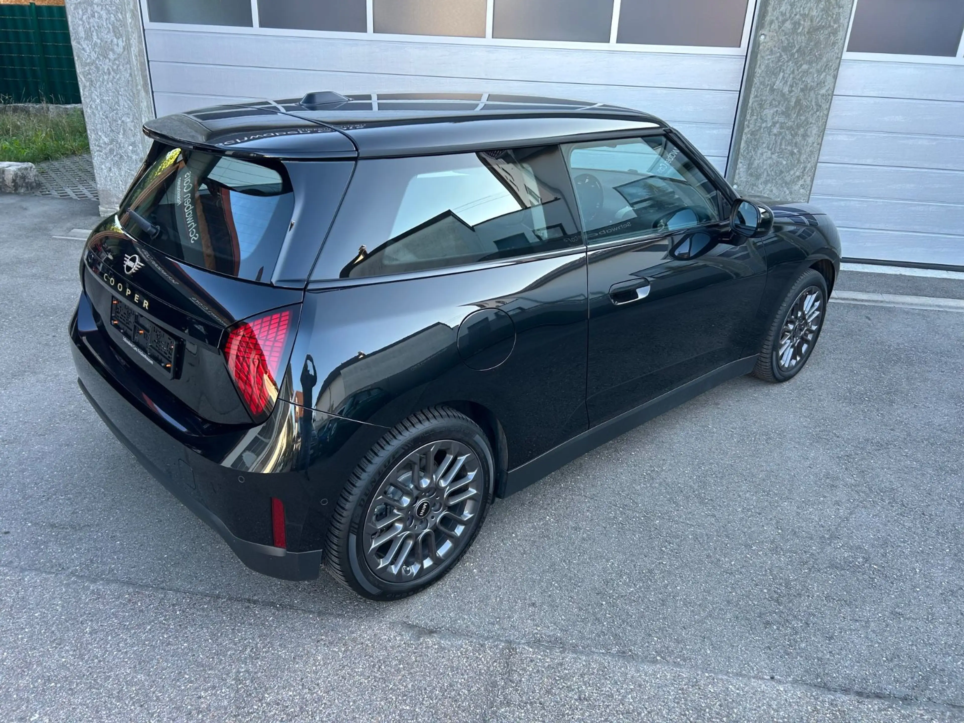MINI Cooper E neues Modell LED Sitzheizung Parkassist — photo 13