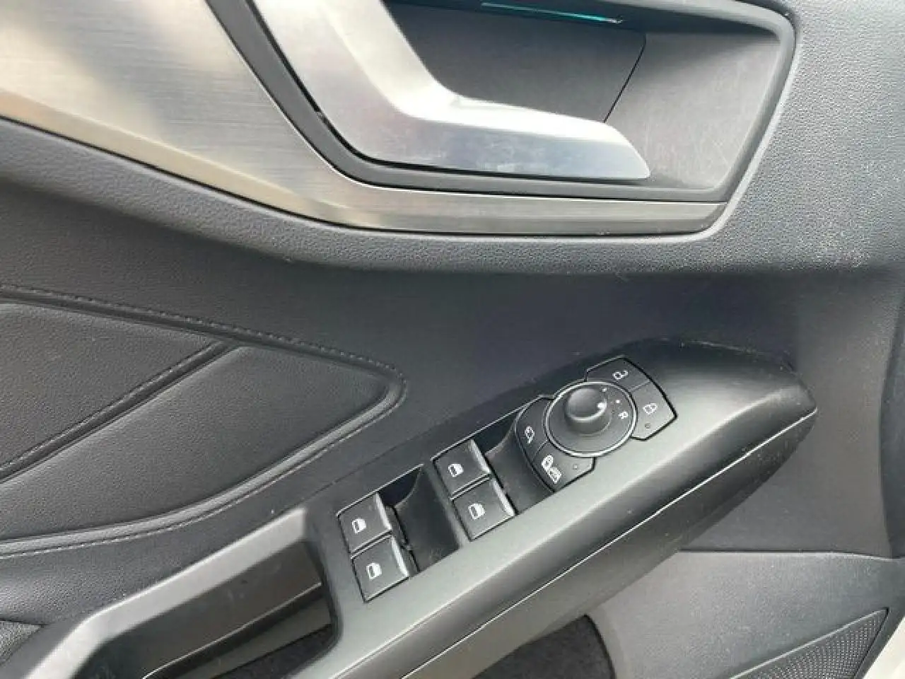 Ford Focus 1.0 EcoBoost Titanium X S/S (EURO 6d), миниатюра 9