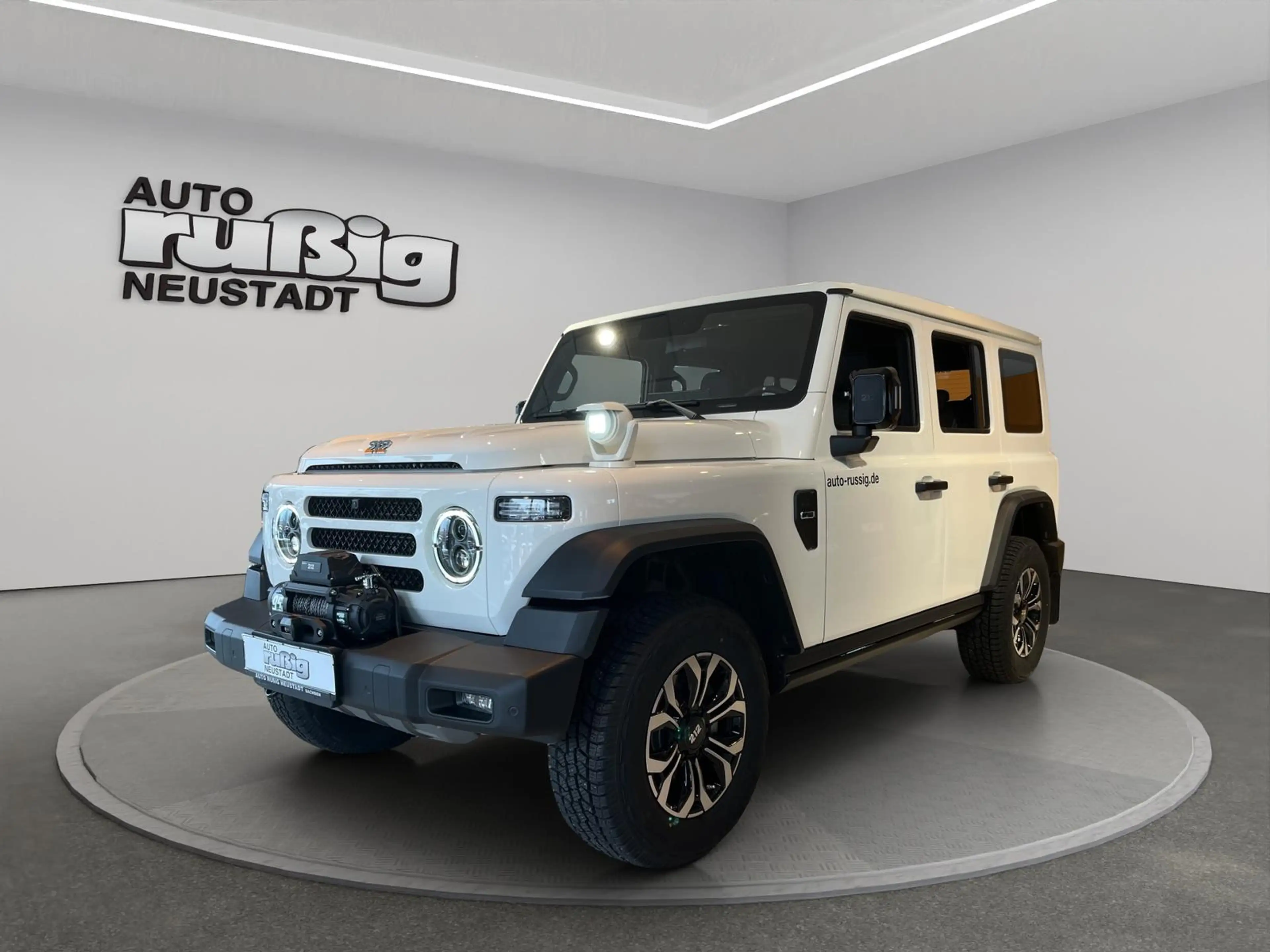 BAW 212 BAW 212 4WD Benzin 2.0 218 PS *LED*360°*Kamera