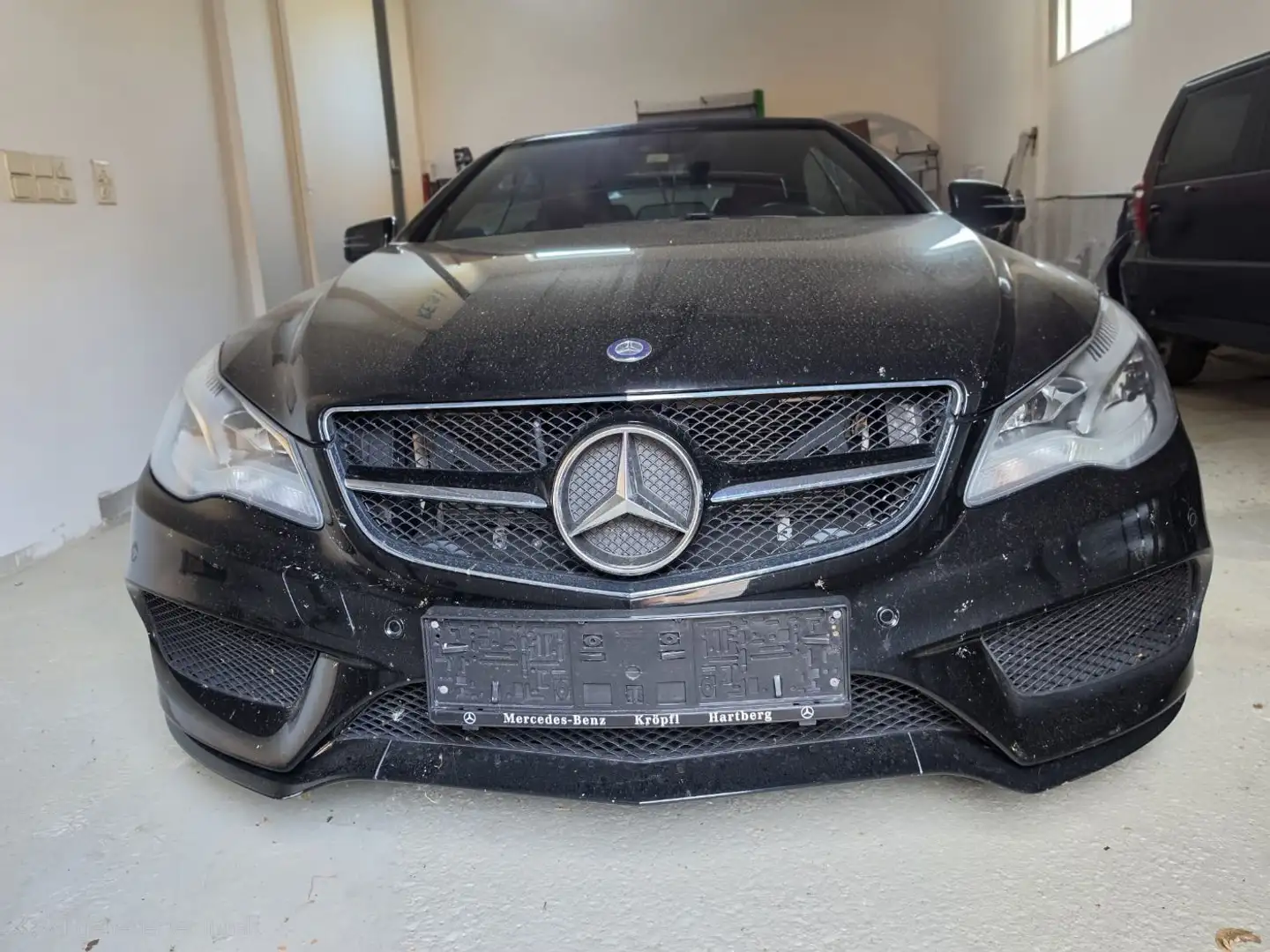 Mercedes-Benz E 220 CDI  Cabriolet PTS Shz AMG LED Klima AUT Schwarz - 2
