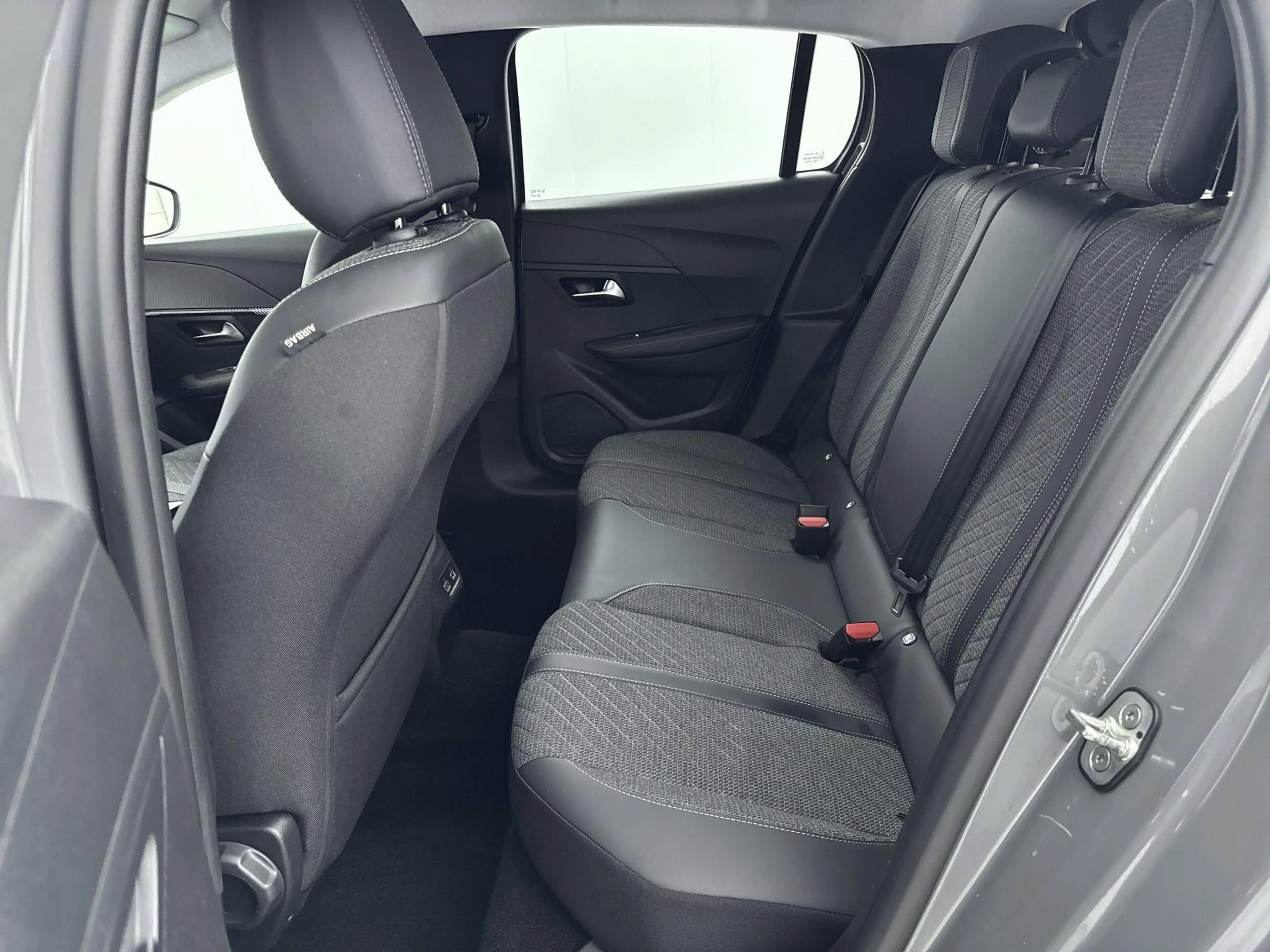 Peugeot 208 Allure 100pk Automaat | Achteruitrijcamera | Navig — photo 15