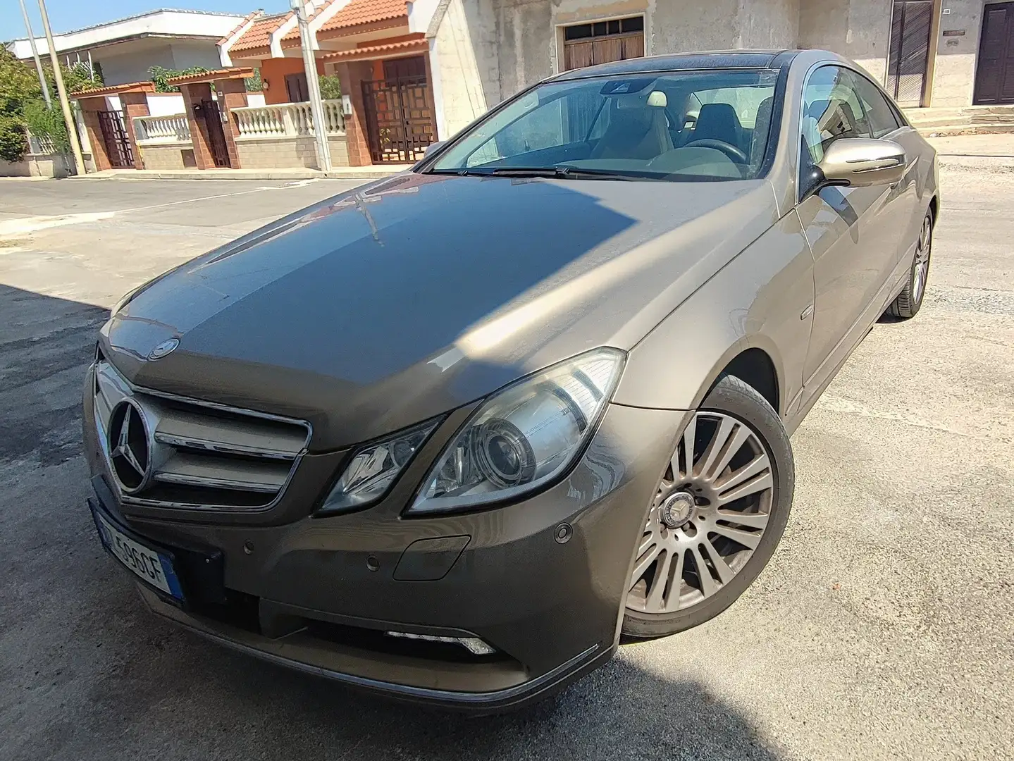 Mercedes-Benz E 250 E+Coupe+250+cdi+be+Avantgarde - 1