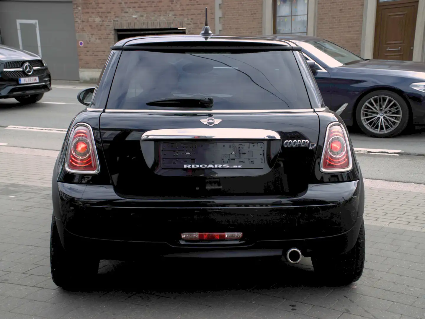 MINI Cooper D 1.6 DPF*CUIR BLANC*NAVIGATION*CLIMA*GARANTIE 1 AN Černá - 2
