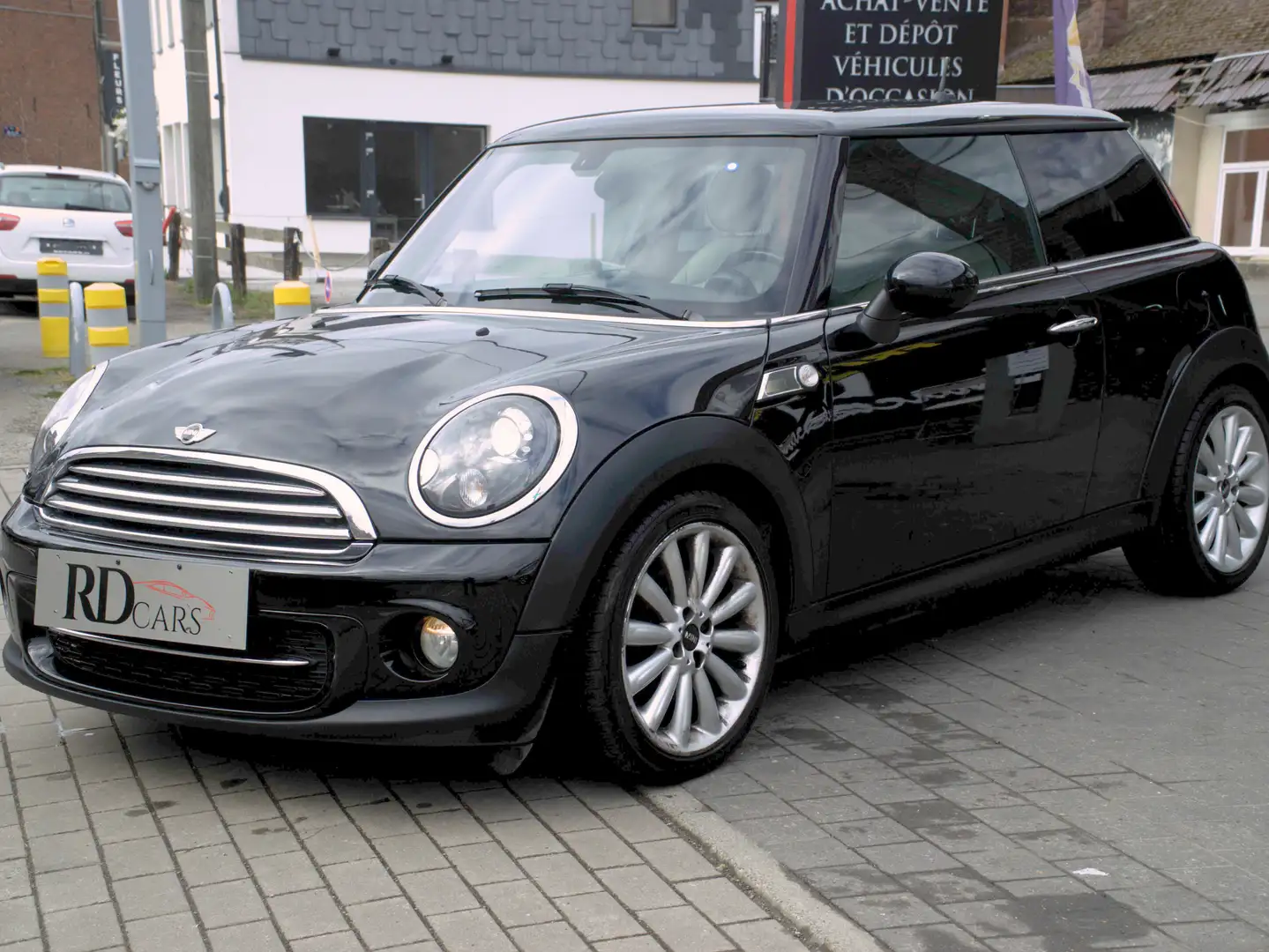 MINI Cooper D 1.6 DPF*CUIR BLANC*NAVIGATION*CLIMA*GARANTIE 1 AN Černá - 1