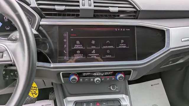 Audi Q3 view 13