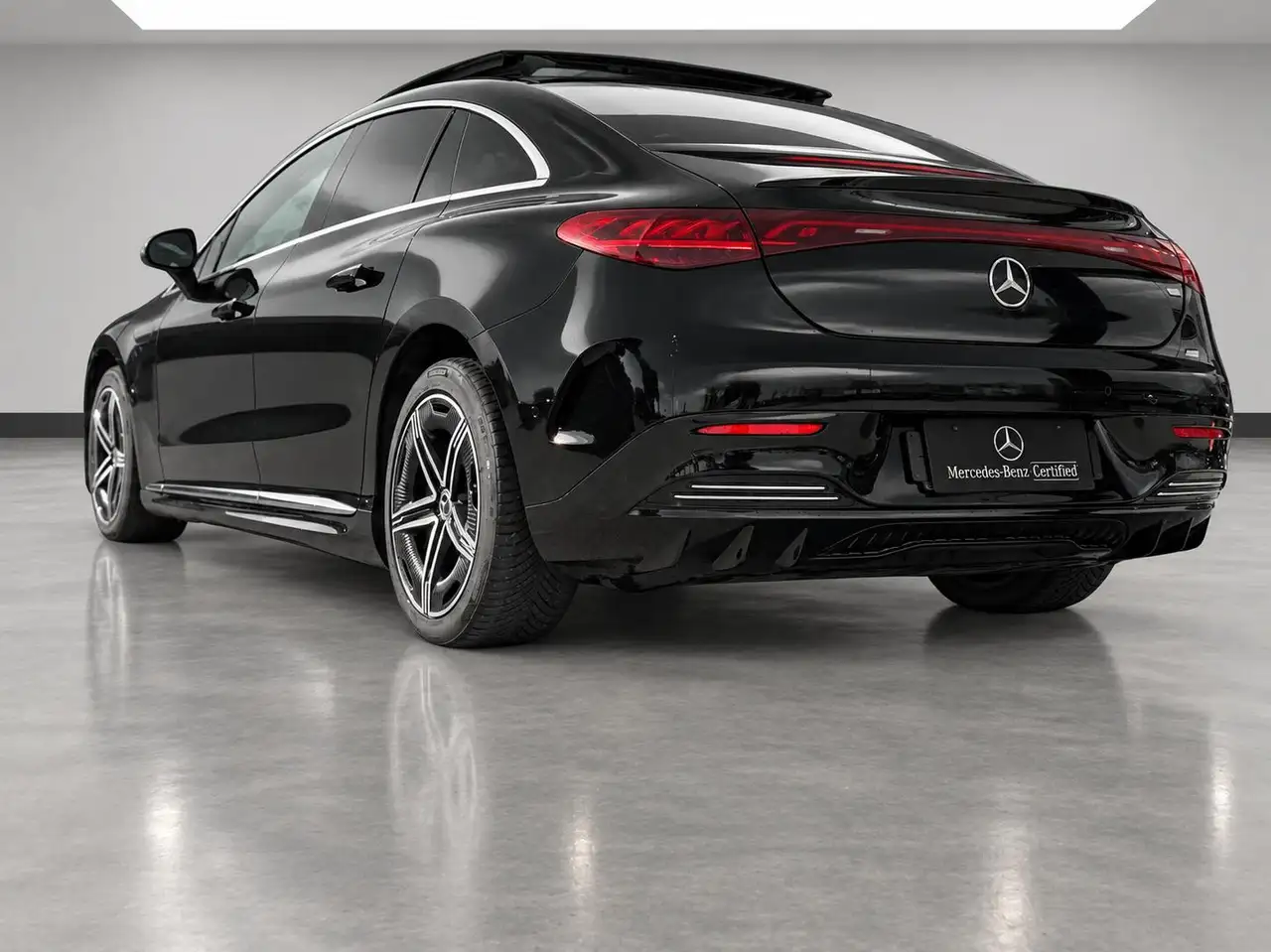 Mercedes-Benz EQE 350+ AMG Line Launch Edition, миниатюра 3