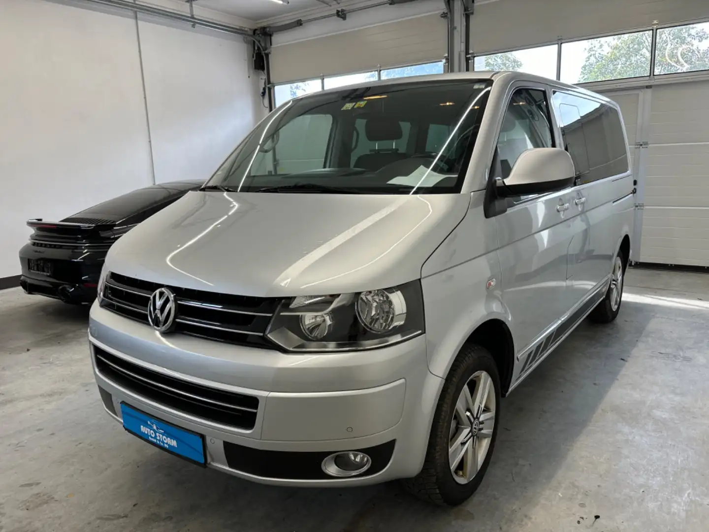 Volkswagen T5 Multivan Highline 2.0 BiTDI *PDC*SHZ*AHK* Argent - 1