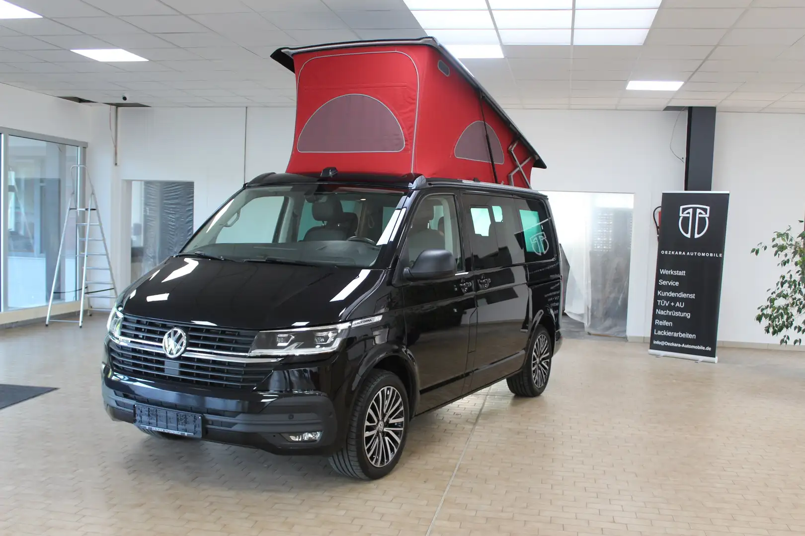 Volkswagen T6.1 California California Beach Tour 4Motion Чёрный - 1