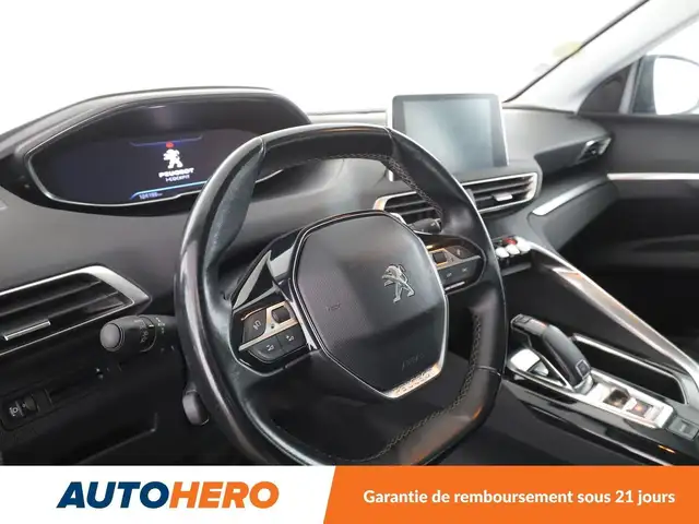 Peugeot 3008 view 11