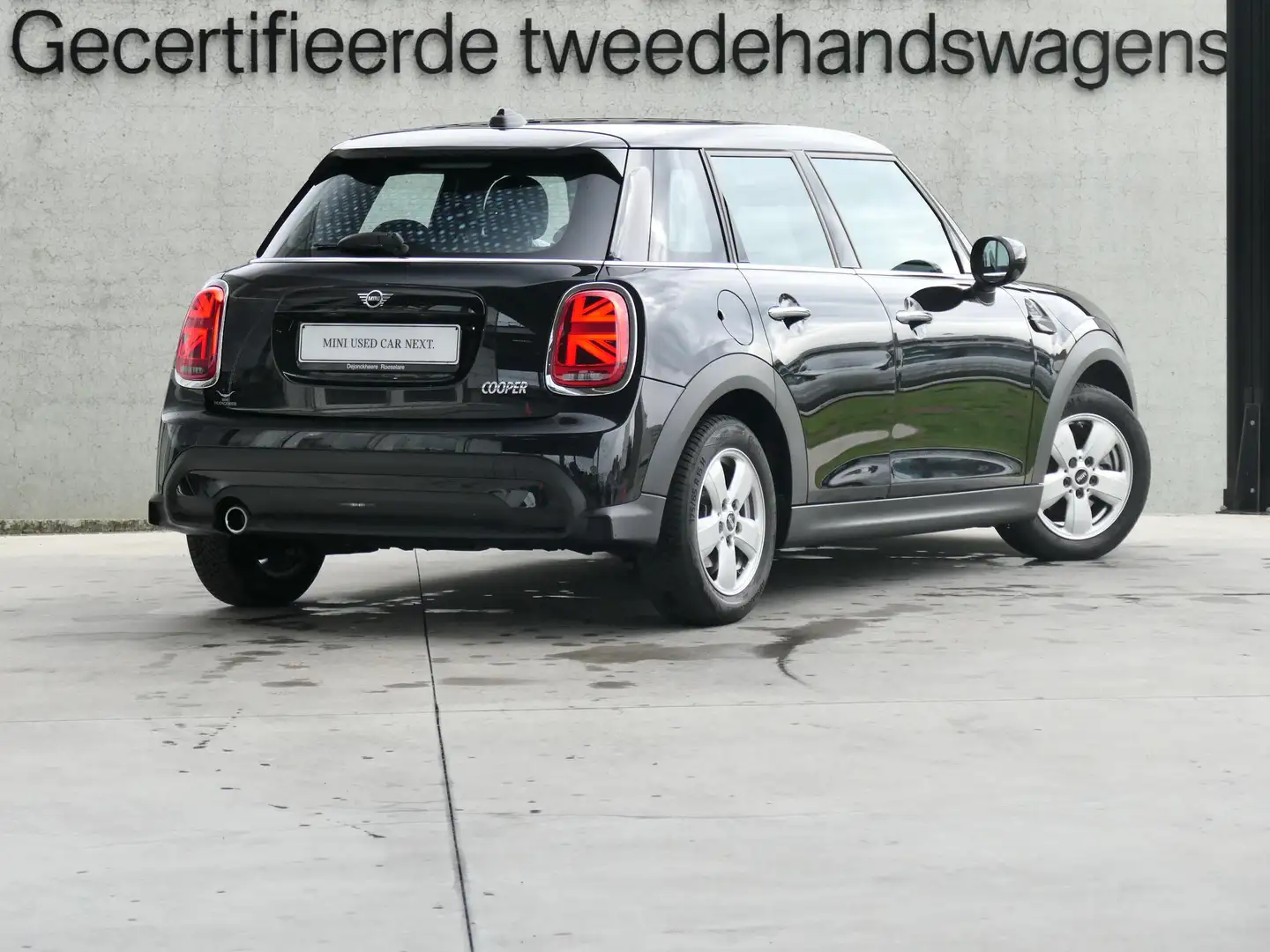 MINI Cooper 5 DOORS | AUT | GPS | PDC | LE Zwart - 2