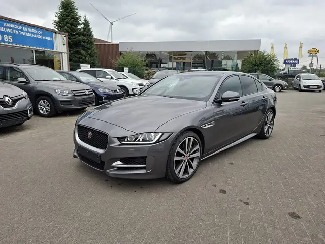 Jaguar XE XE 2.0 T R-Sport GARANTIE 12MAAND