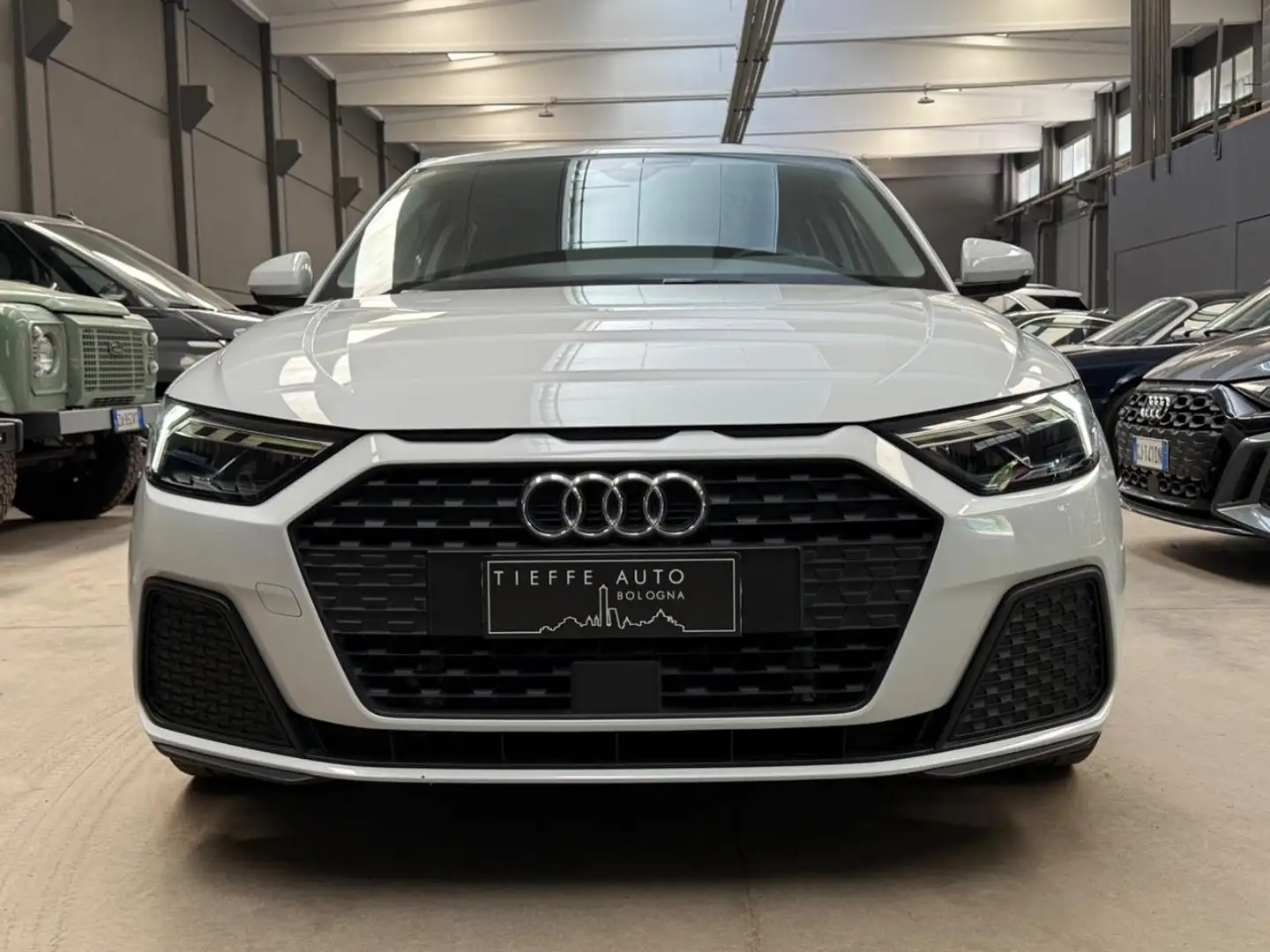 Audi A1 SPB 30 TFSI S tronic Admired Bianco - 2