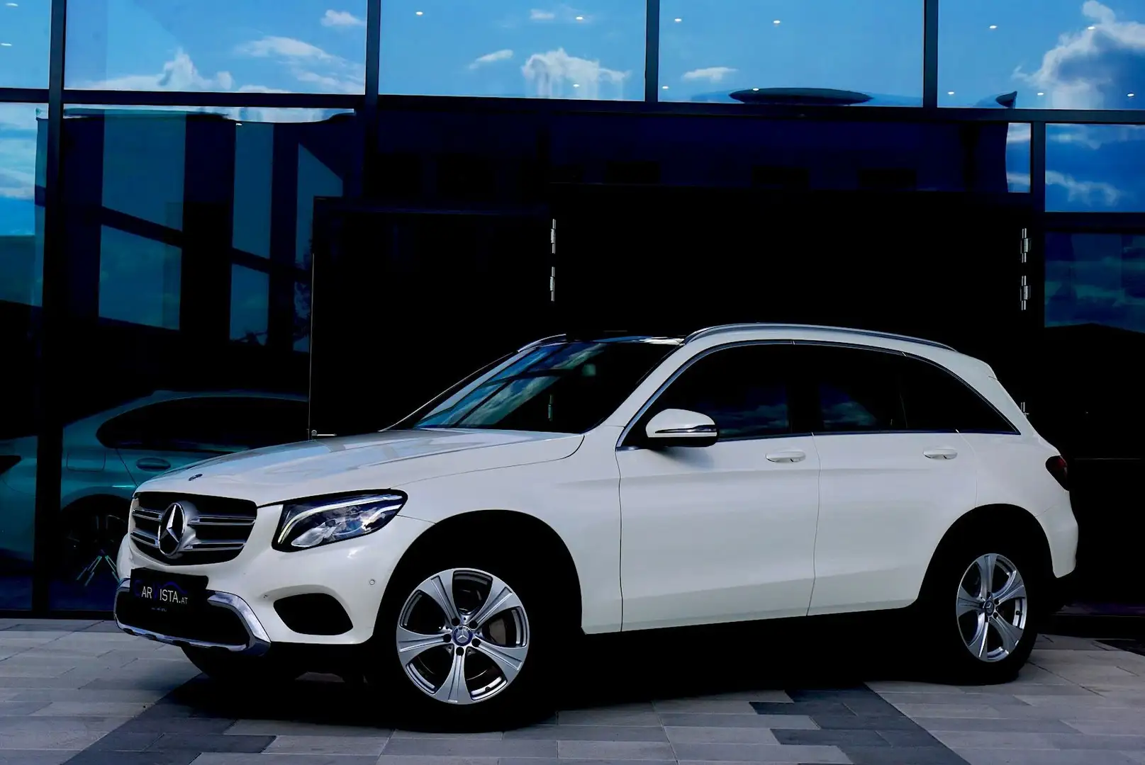 Mercedes-Benz GLC 220 d Exclusive 4Matic *Panorama, designo-Lack & Park Weiß - 1