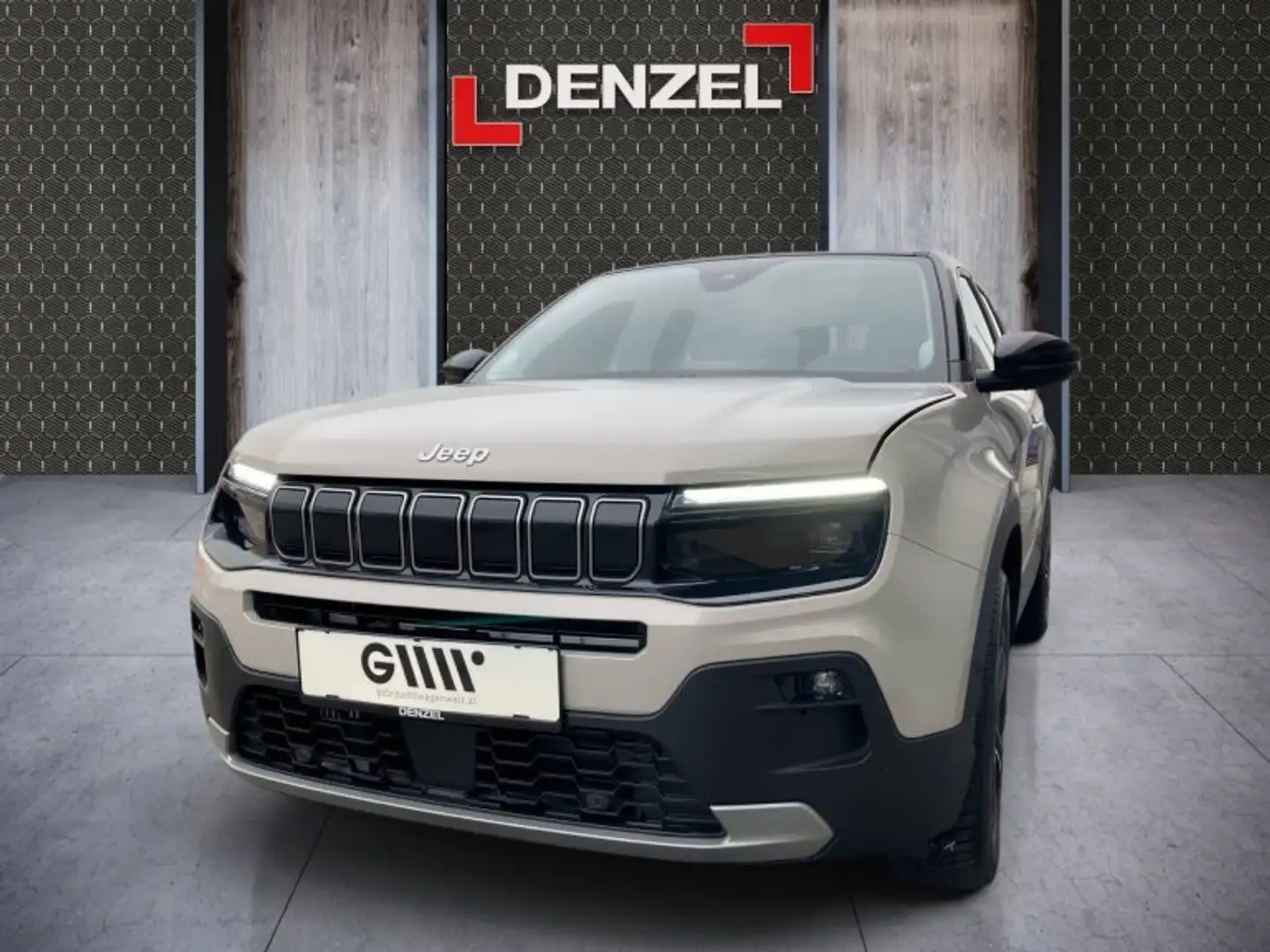 Jeep Avenger 1.2 e-Hybrid Summit e-DCT6 Grau - 2