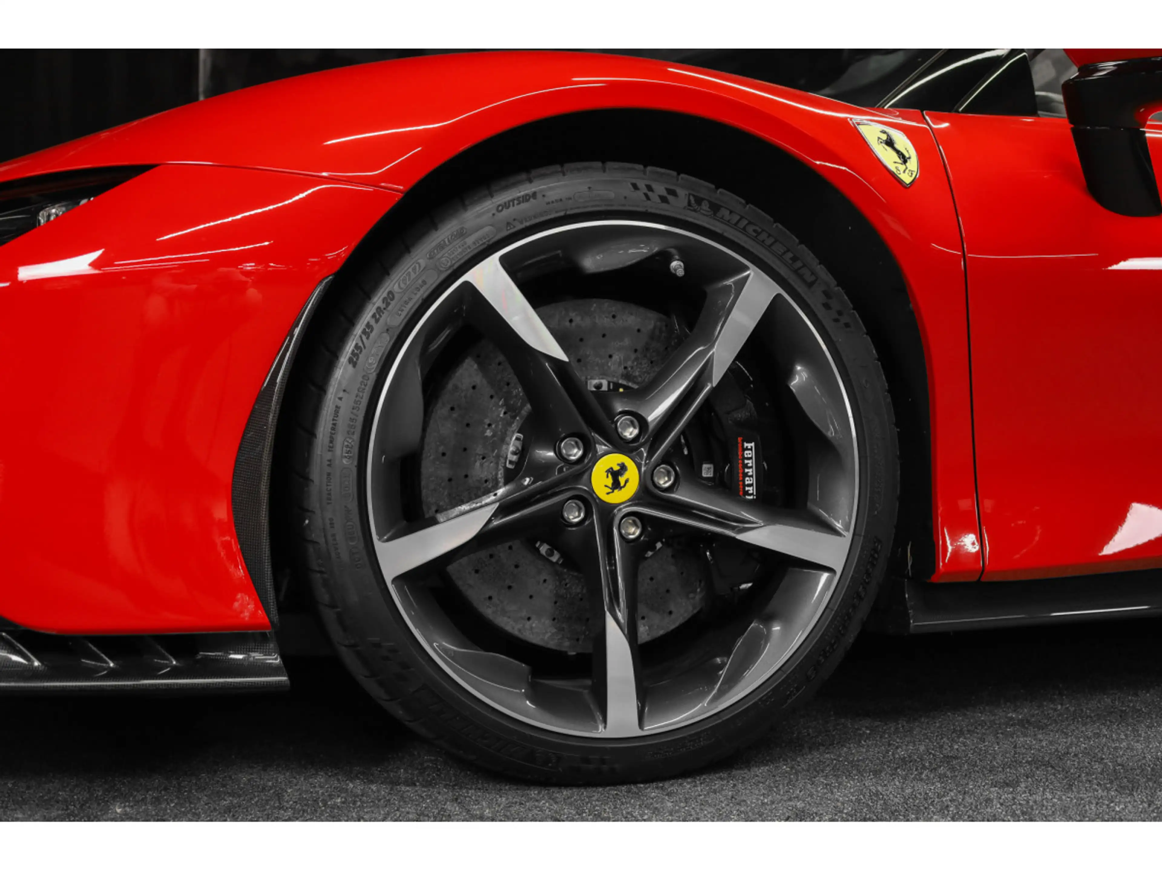 Ferrari SF90 Spider V8 - ROSSO CORSA METALLIC - FULL CARBON — photo 14