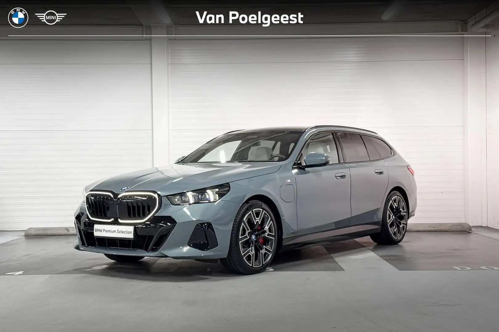 BMW 550 5 Serie Touring 550e xDrive Groen - 1