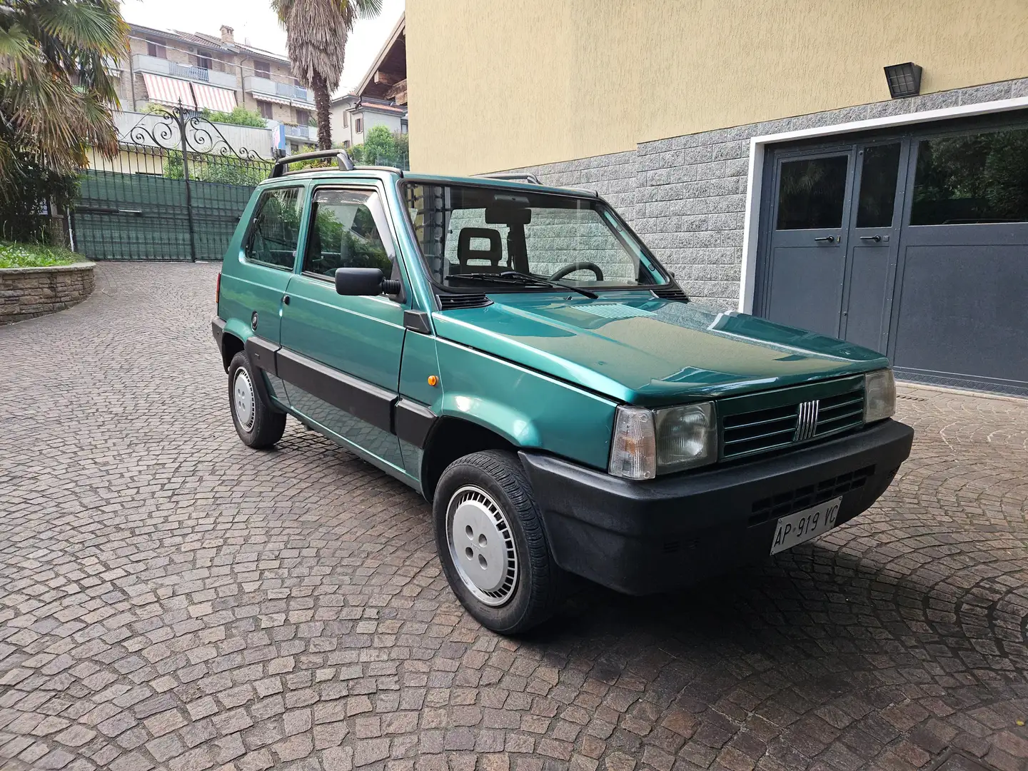 Fiat Panda Panda I.E. CAT CLX 0.9 Benzina NEOPATENTATI Green - 1