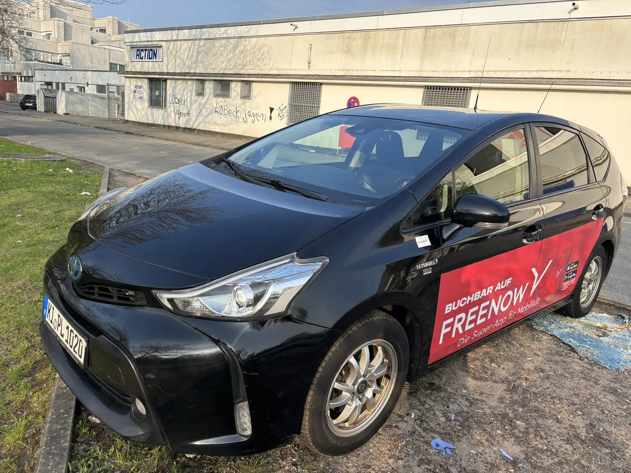 Toyota Prius+