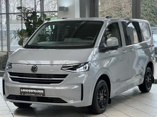 Volkswagen Transporter view 11