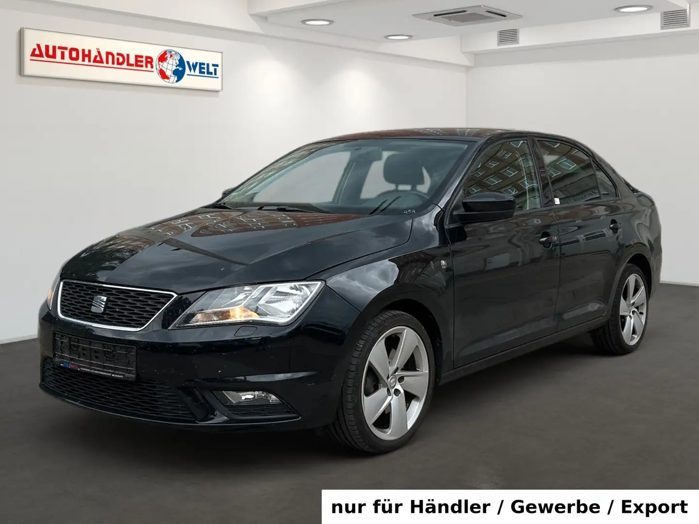 SEAT Toledo 1.2 TSI Klimaautomatik Navi SHZ PDC Schwarz - 1