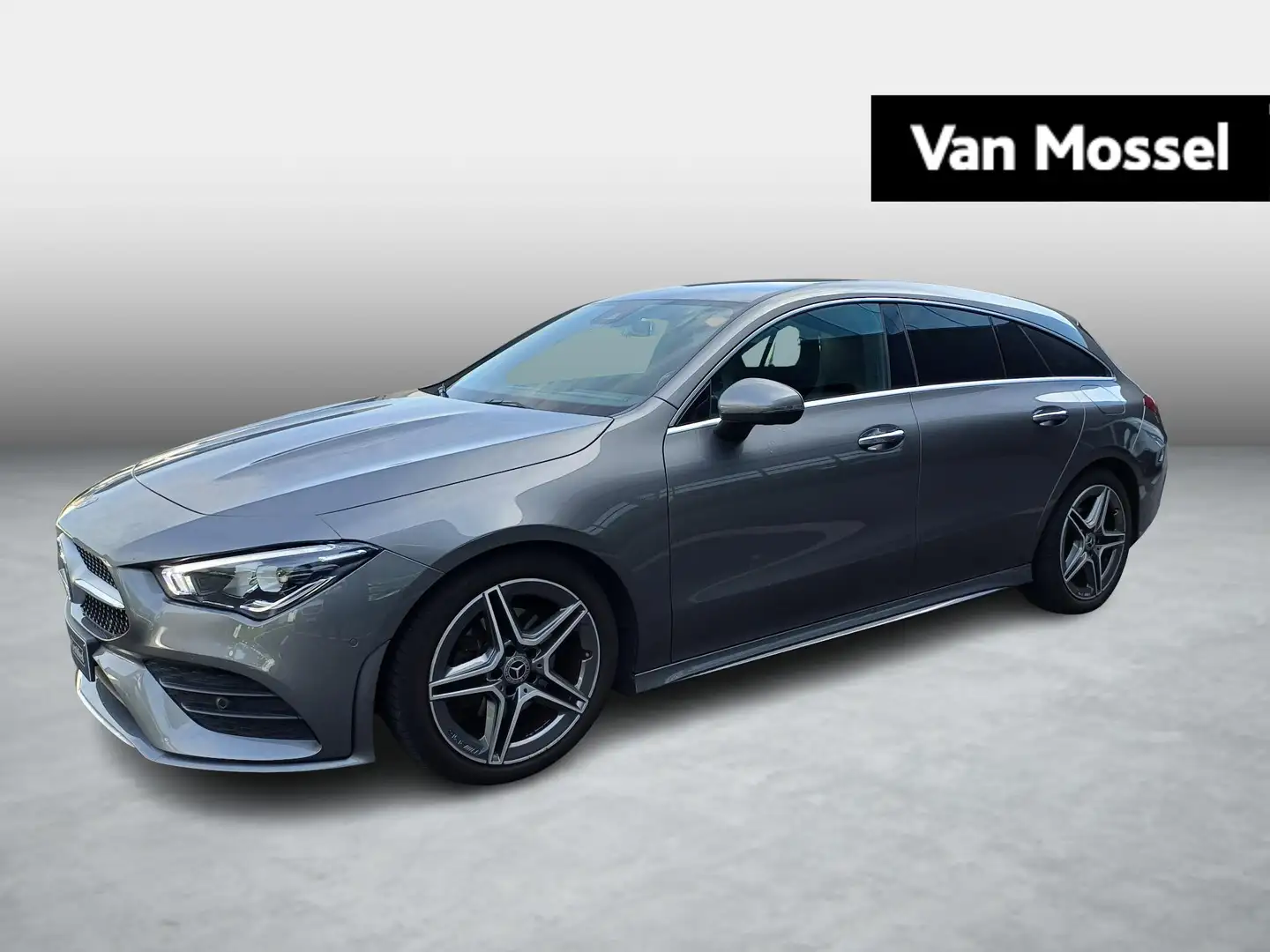 Mercedes-Benz CLA 180 AMG LINE Shooting Brake + LED + PARKEERSENSOREN + Gris - 1