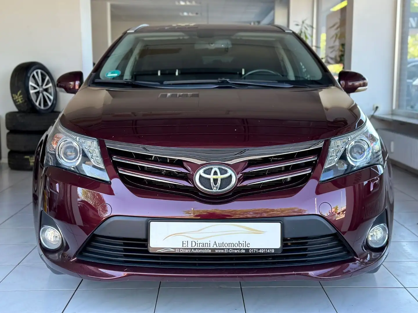 Toyota Avensis 1.8 Kombi Edition BiXen/AHK/Nav/RCam/SHZ Rot - 2