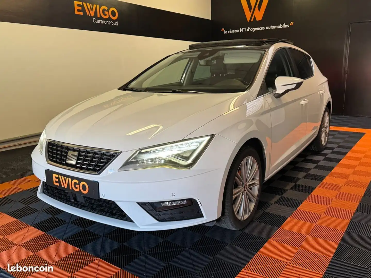 SEAT Leon 2.0 tdi 150ch xcellence dsg camera de recul-toit ouvrant panoramique Weiß - 1