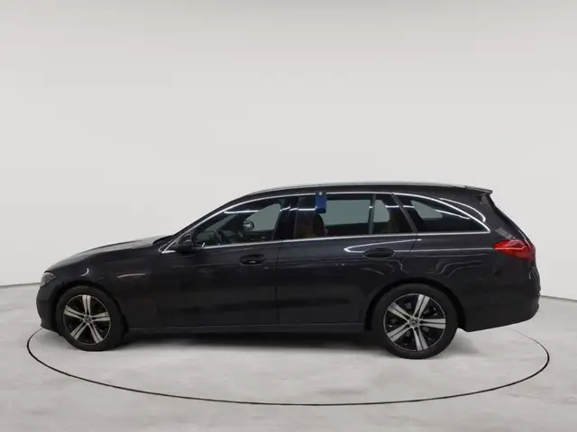 Mercedes-Benz C-Class view 6