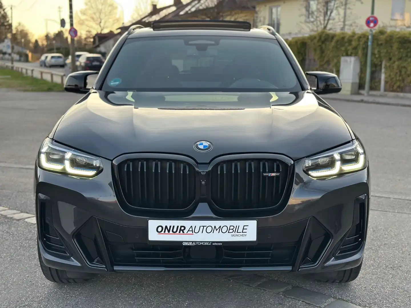 BMW X3 M d NaviProf HuD Pano 360° Laser SHZ v+h 21" Šedá - 2
