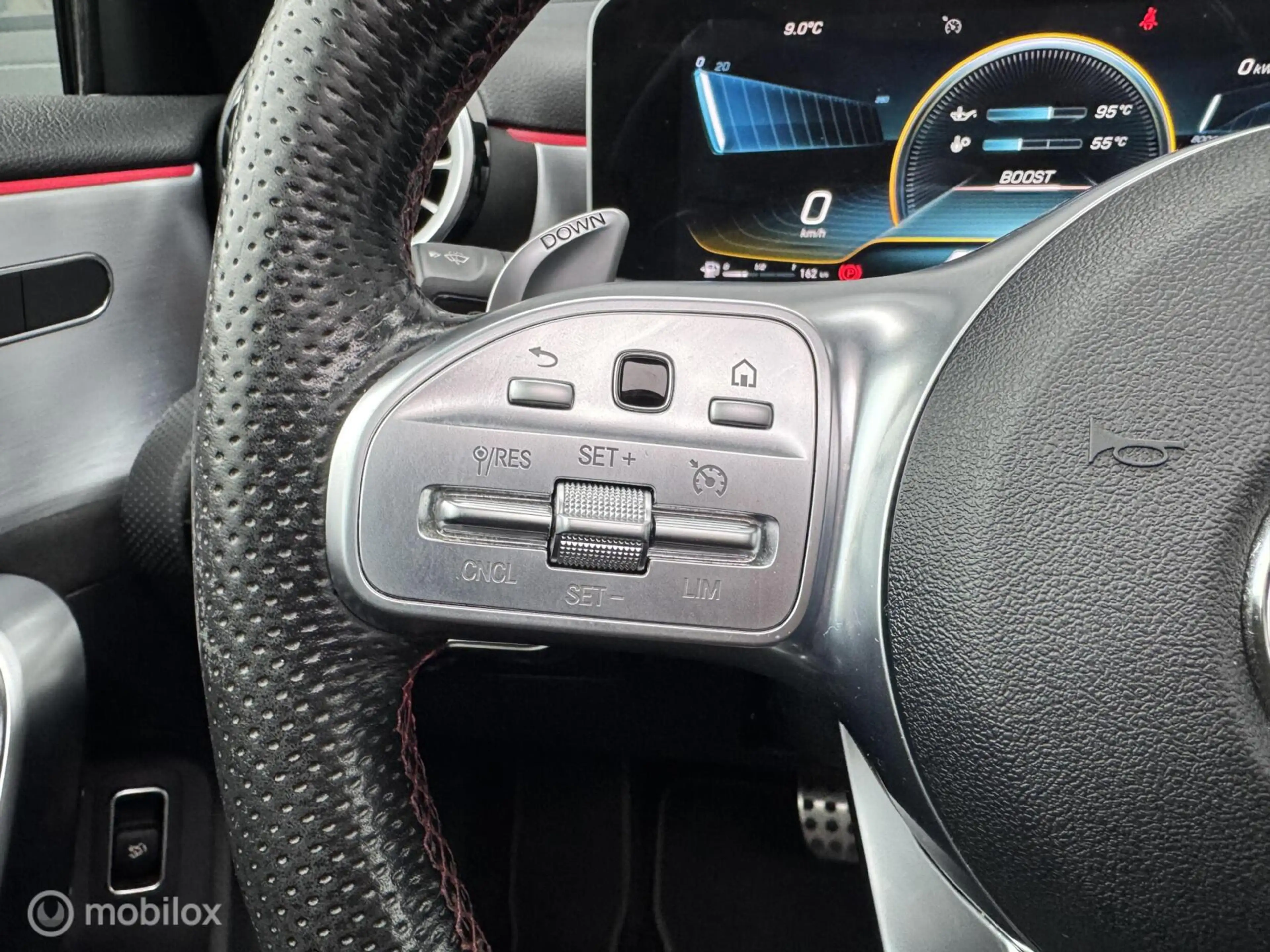 Mercedes-Benz A 35 AMG 4MATIC Premium Plus | Kuip | Pano — photo 24