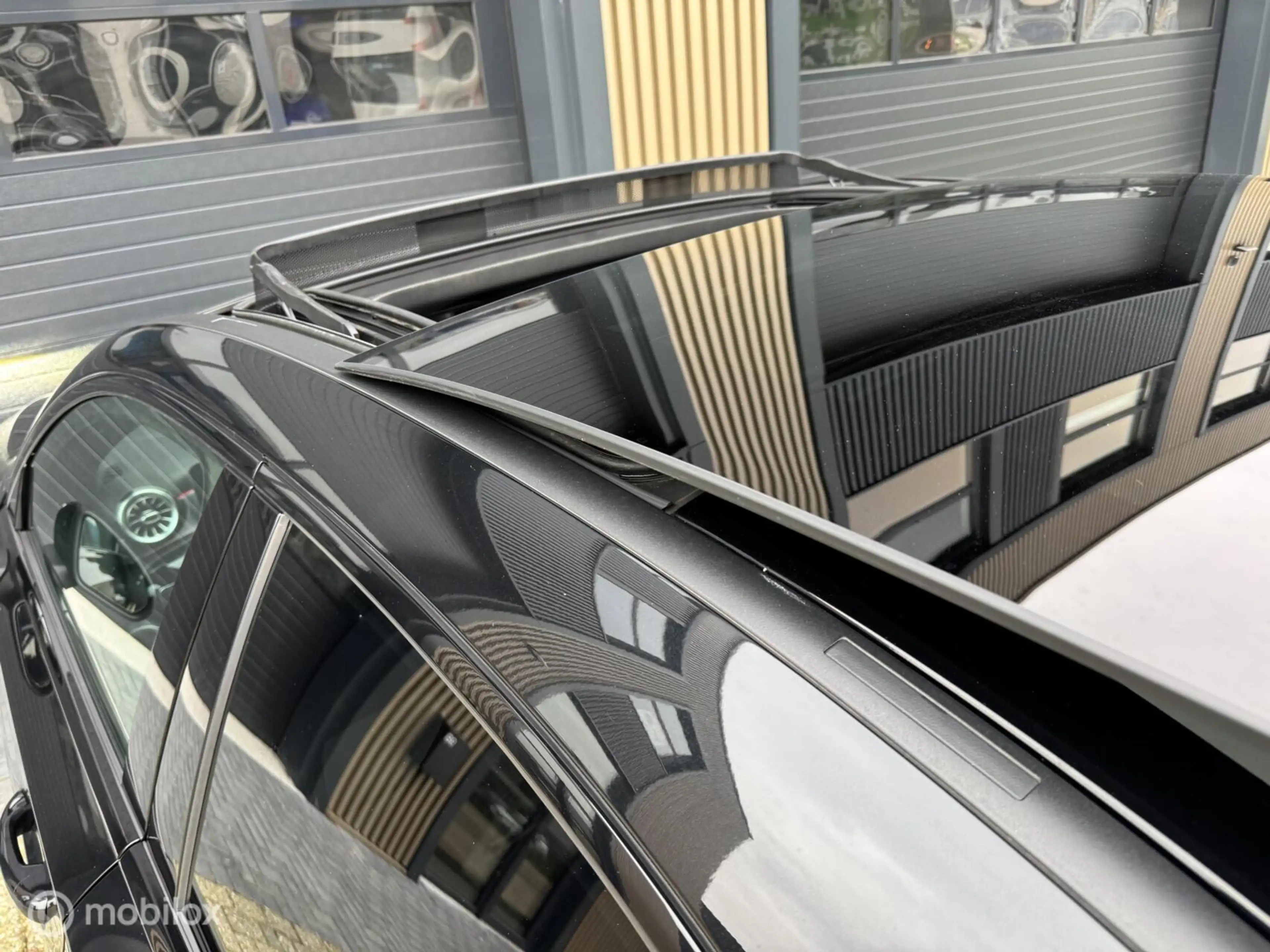 Mercedes-Benz A 35 AMG 4MATIC Premium Plus | Kuip | Pano — photo 34