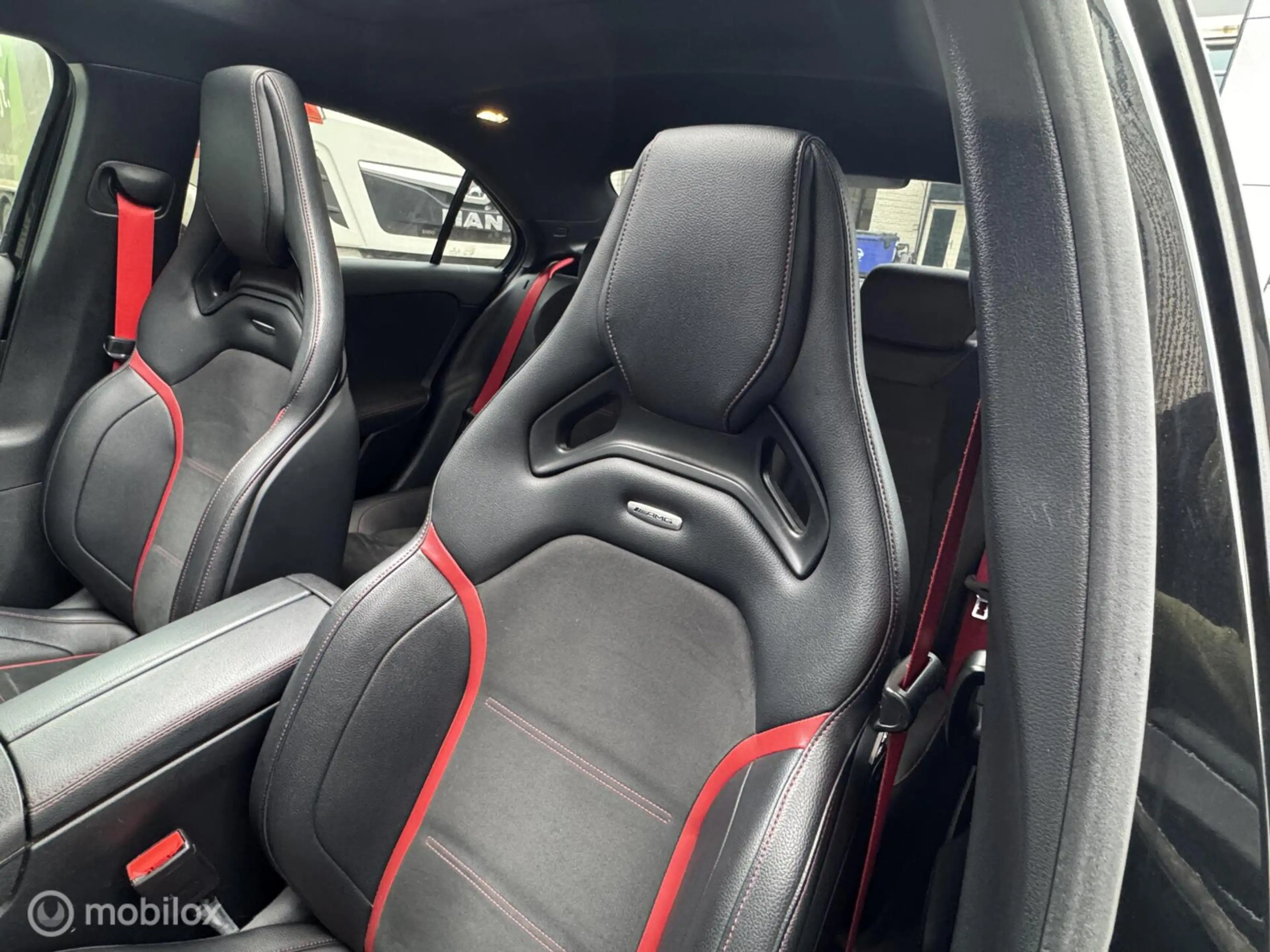 Mercedes-Benz A 35 AMG 4MATIC Premium Plus | Kuip | Pano — photo 18