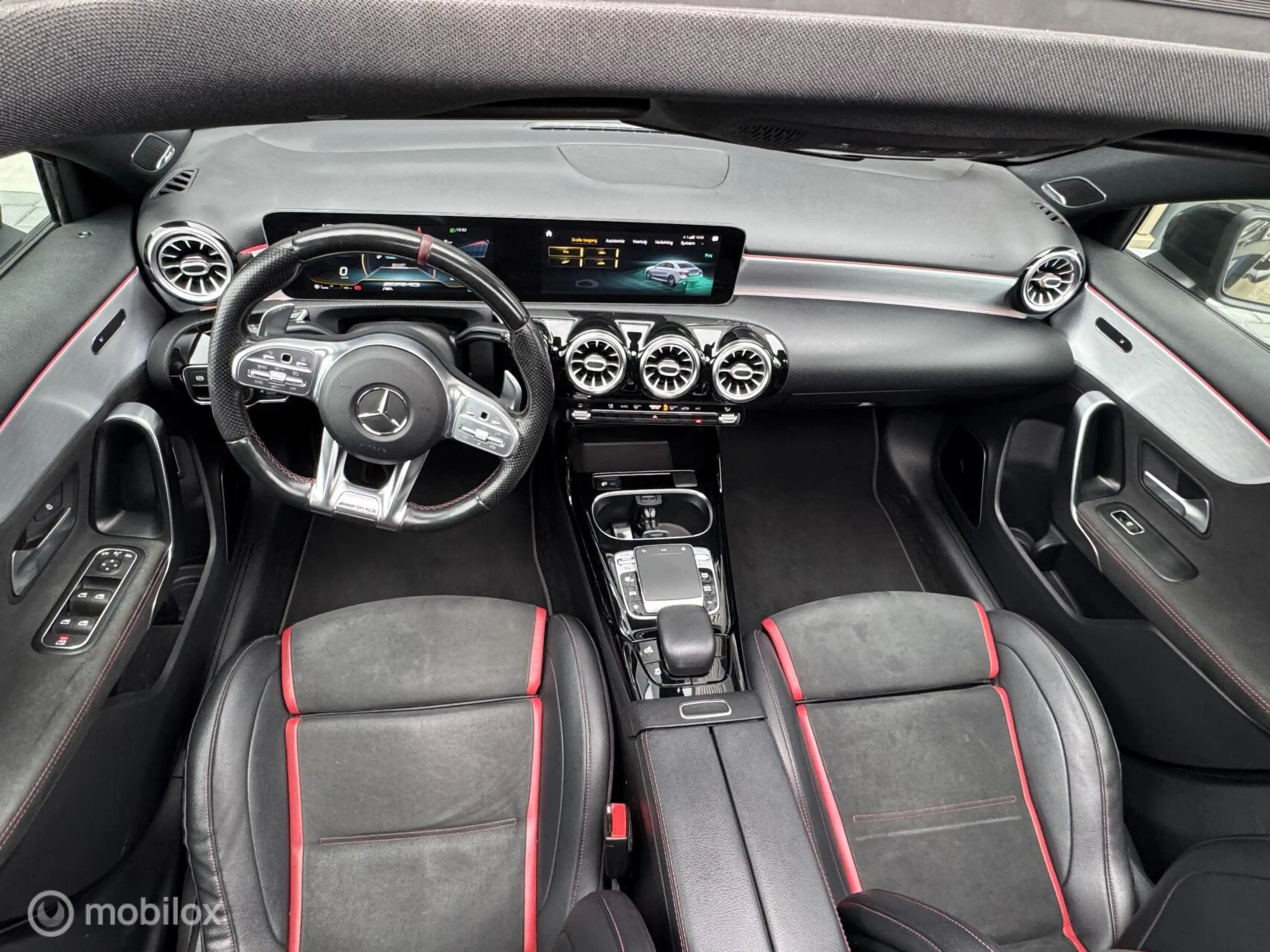 Mercedes-Benz A 35 AMG 4MATIC Premium Plus | Kuip | Pano — photo 16