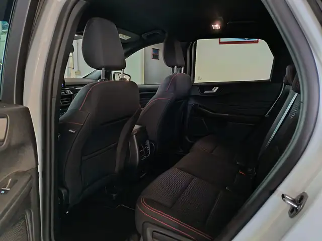 Ford Kuga view 5