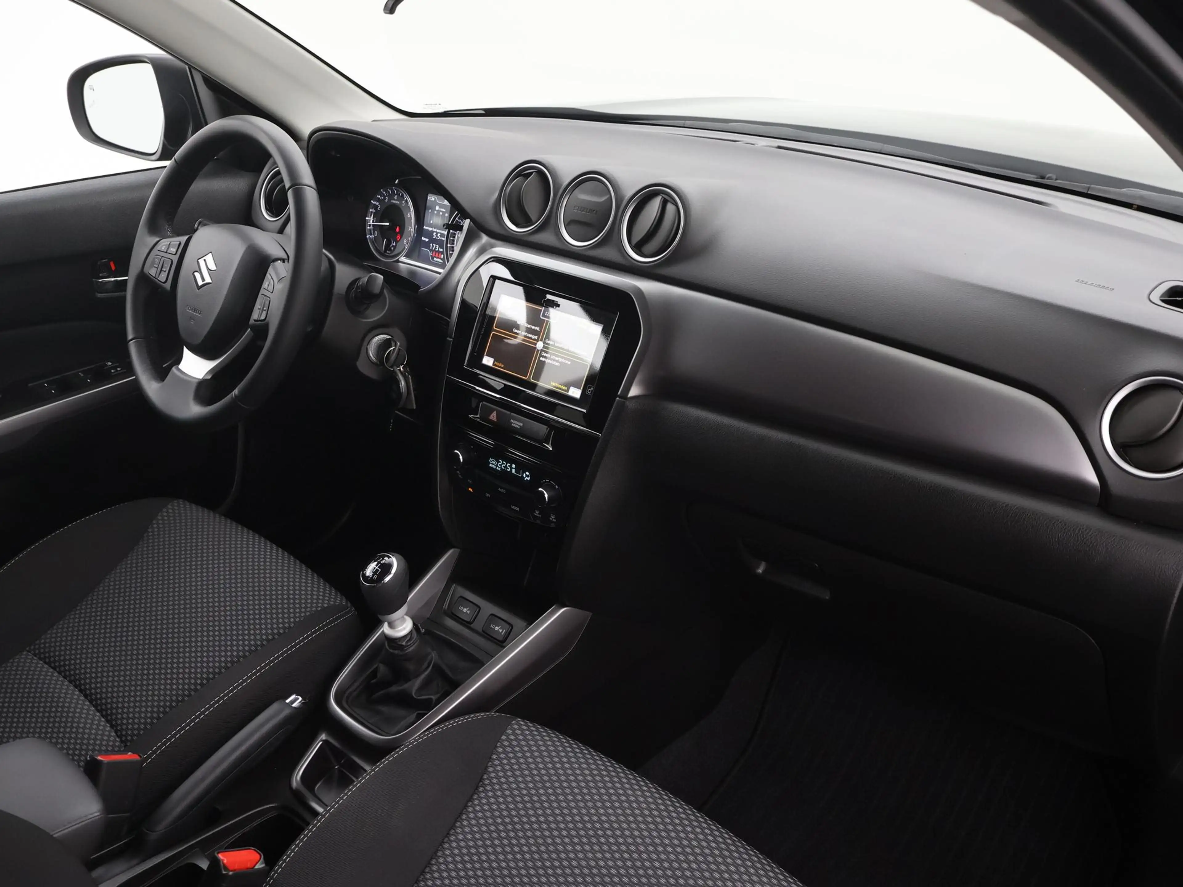 Suzuki Vitara 1.4 Boosterjet Select Smart Hybrid TREKH|CARPLAY|S — photo 27