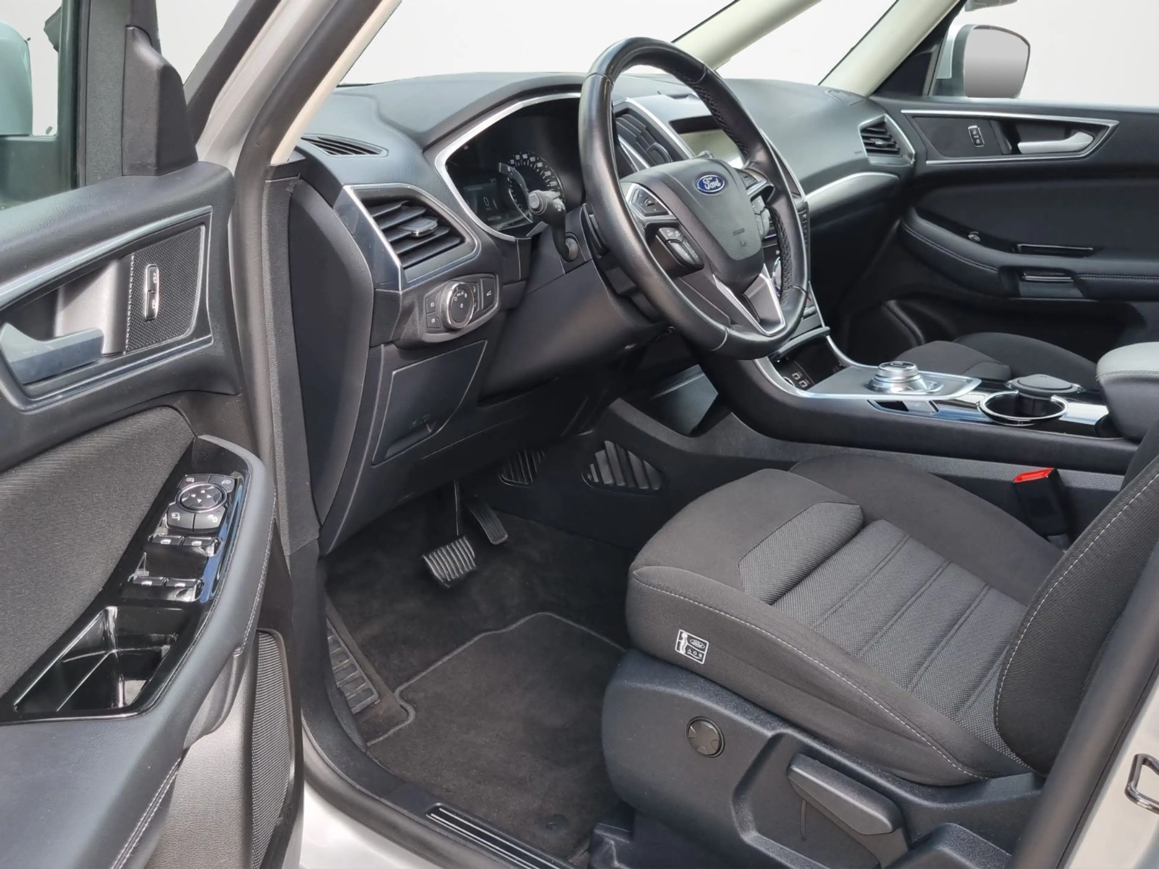 Ford Galaxy Titanium AWD*KLIMAAUT*NAVI*7S*LED*KAMERA* — photo 14