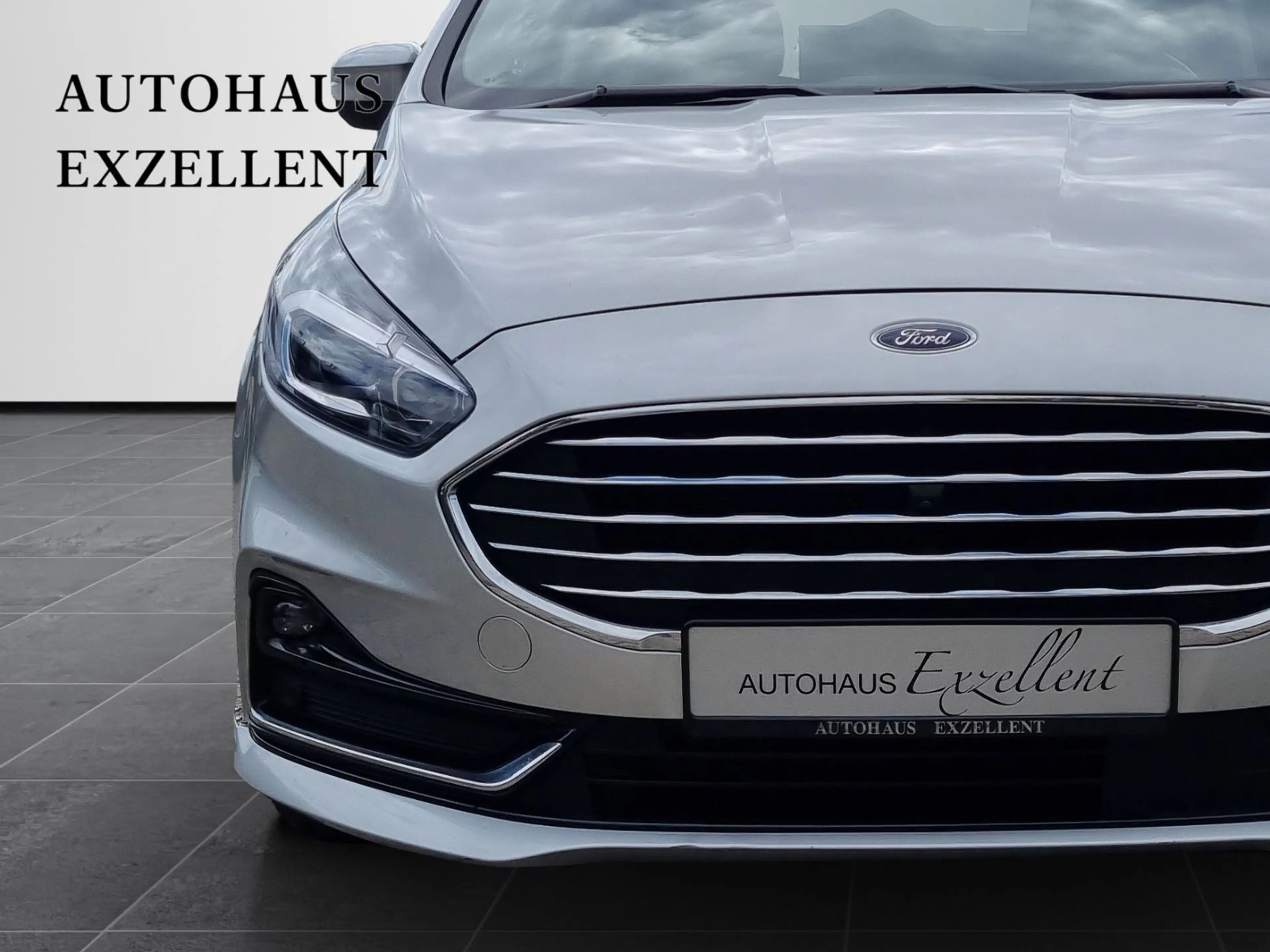 Ford Galaxy Titanium AWD*KLIMAAUT*NAVI*7S*LED*KAMERA* — photo 10