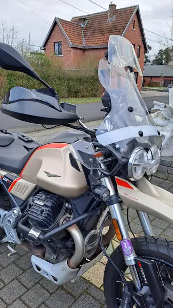 Moto Guzzi V 85 TT - foto 6