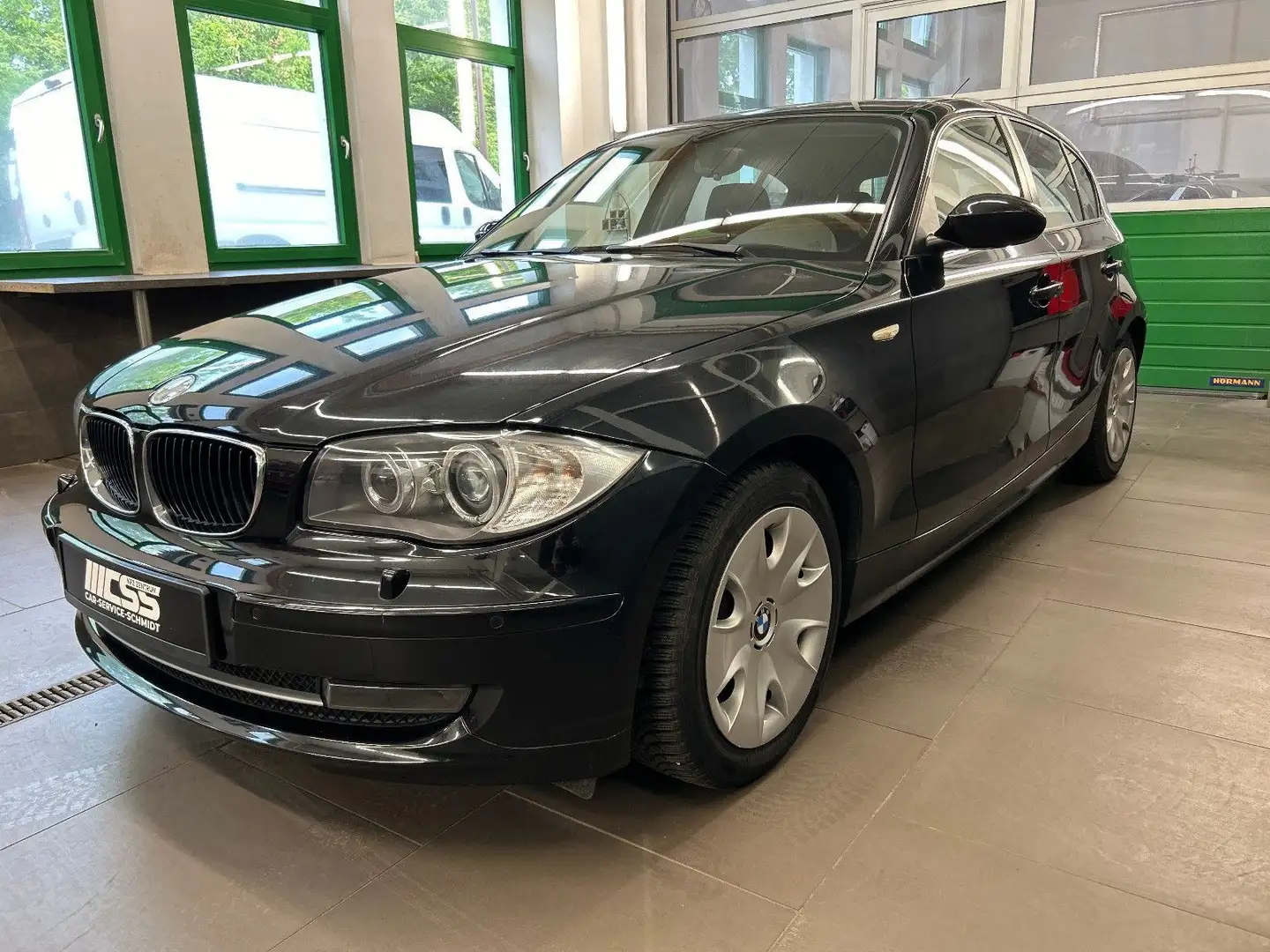 BMW 118 Lim. XENON PDC SHZ KLIMAAUTOM. "EXPORT" Чорний - 1