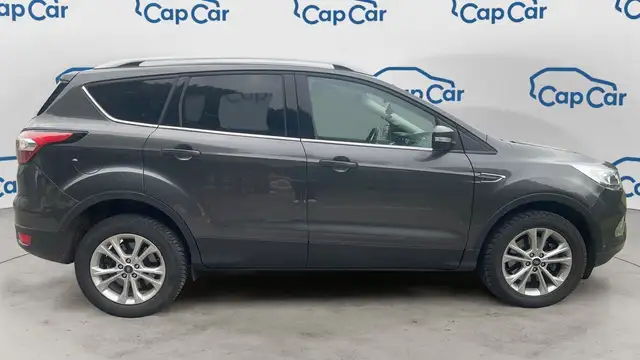 Ford Kuga view 4