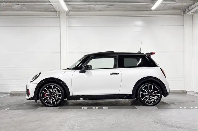 Mini Hatch view 2