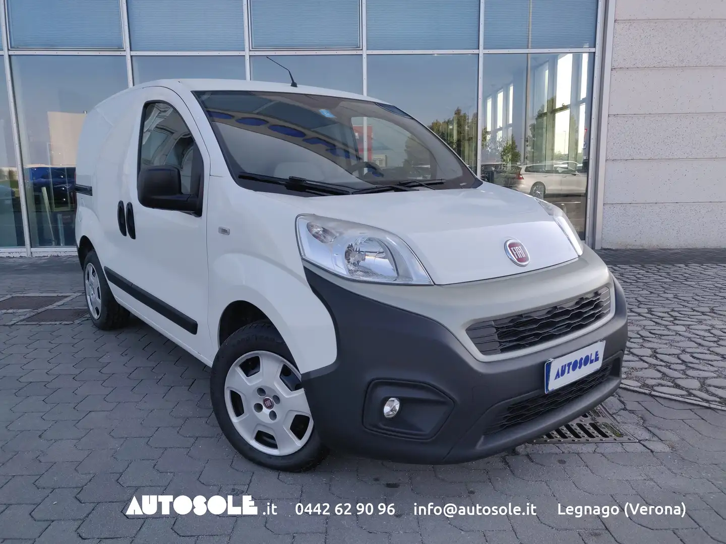 Fiat Fiorino 1.3 Mjt N1 Autocarro Blanc - 1