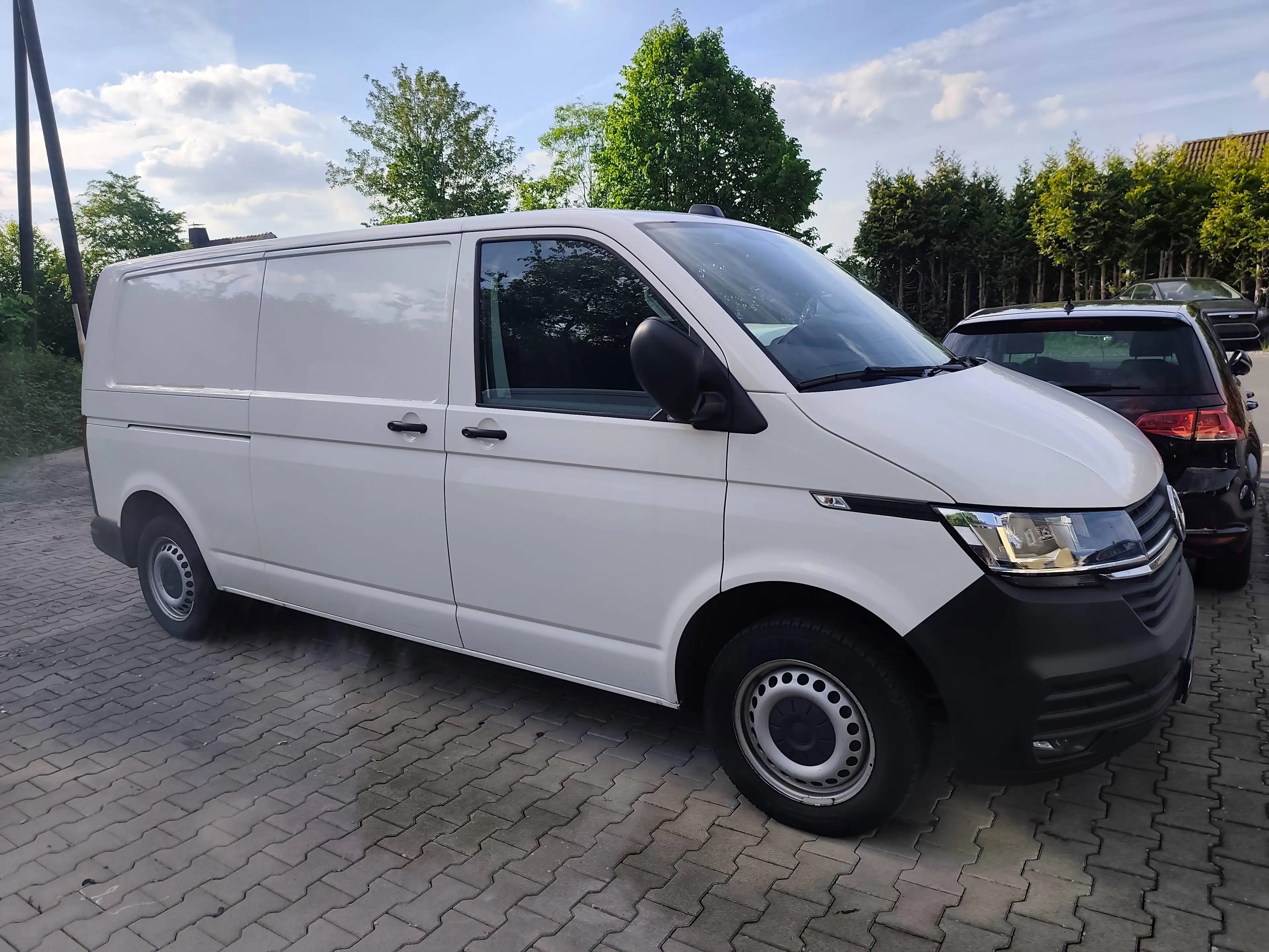 Volkswagen T6.1 Transporter lang /Automatik/DAB/AppConect/ACC/MFL/Light Ass — photo 14