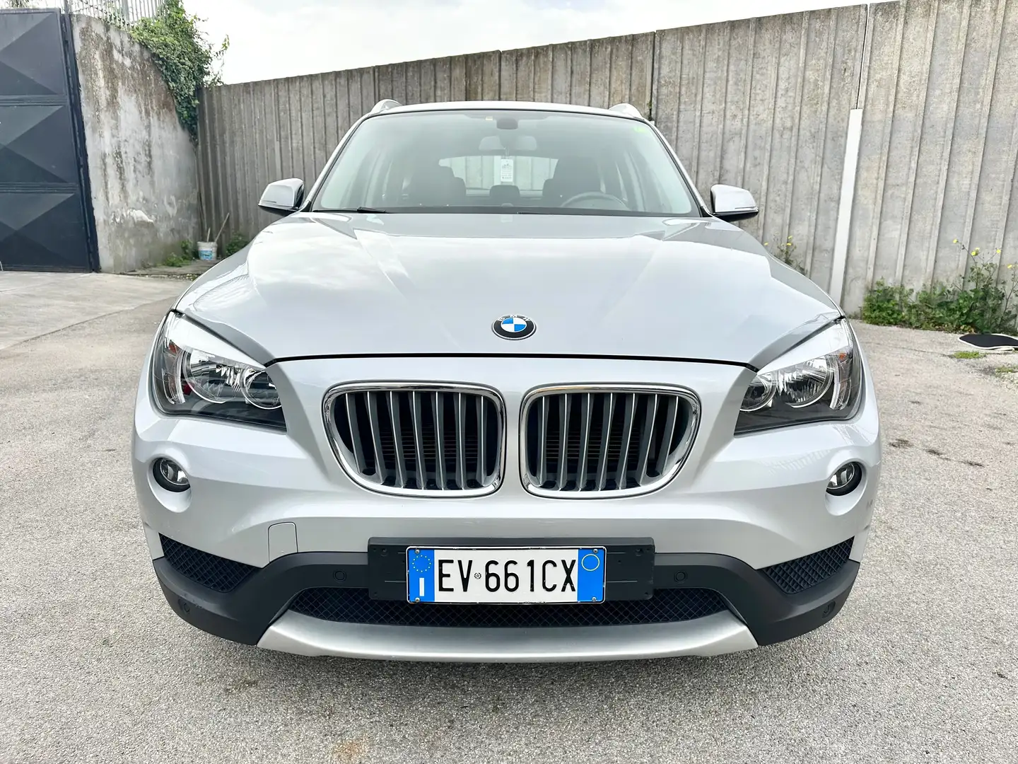 BMW X1 X1 sdrive18d Sport Line Argintiu - 2