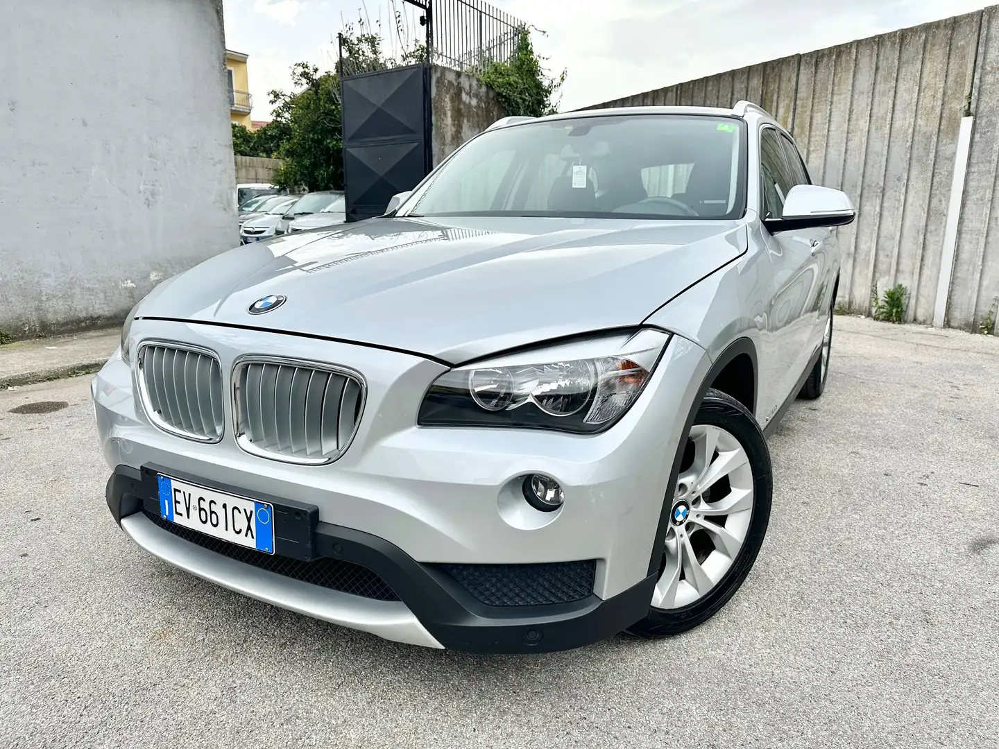 BMW X1 X1 sdrive18d Sport Line Argintiu - 1