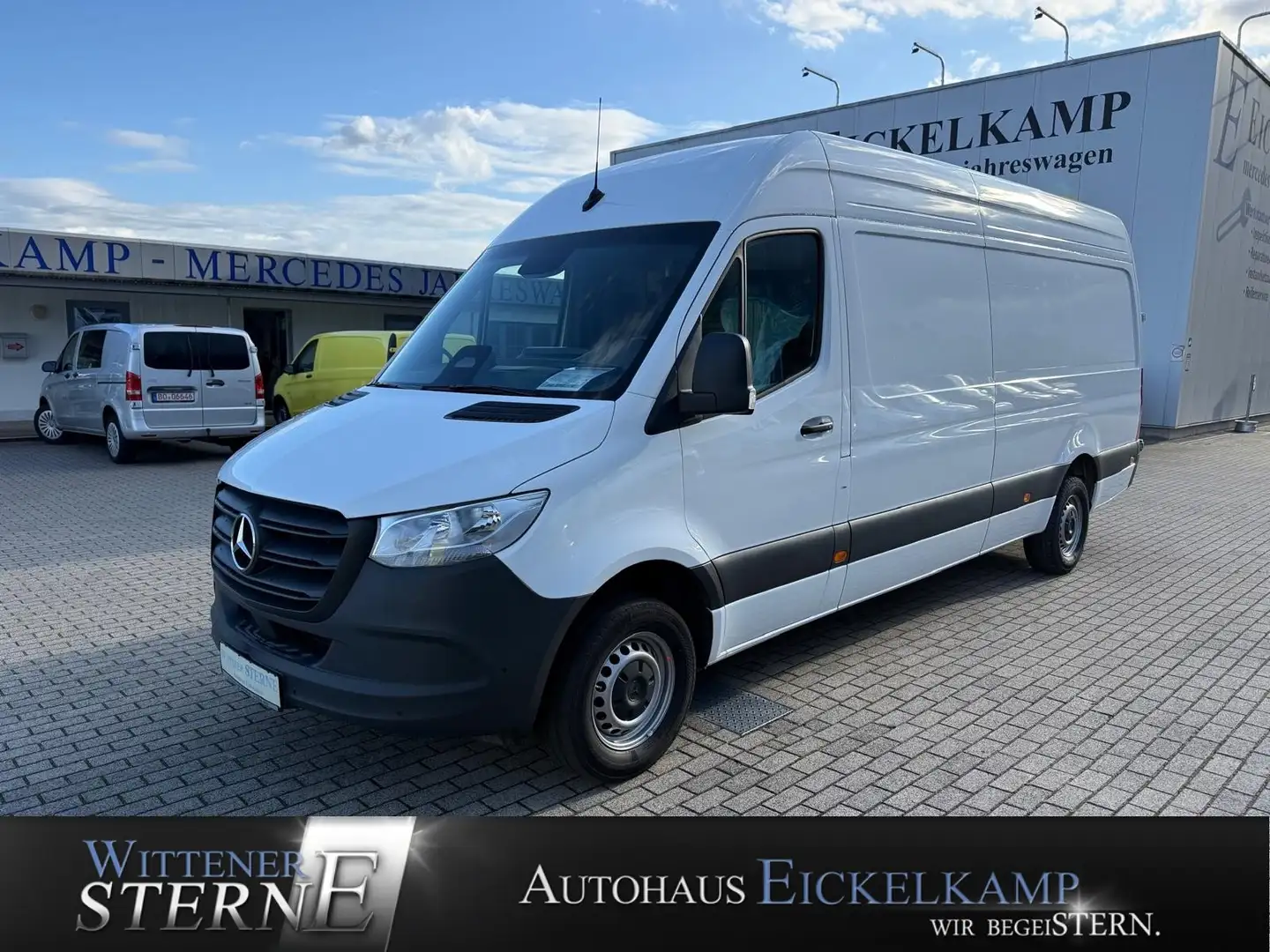 Mercedes-Benz Sprinter 317 CDI Kasten Hochdach lang MOPF MBUX KLIMA 2xSHZ Weiß - 1